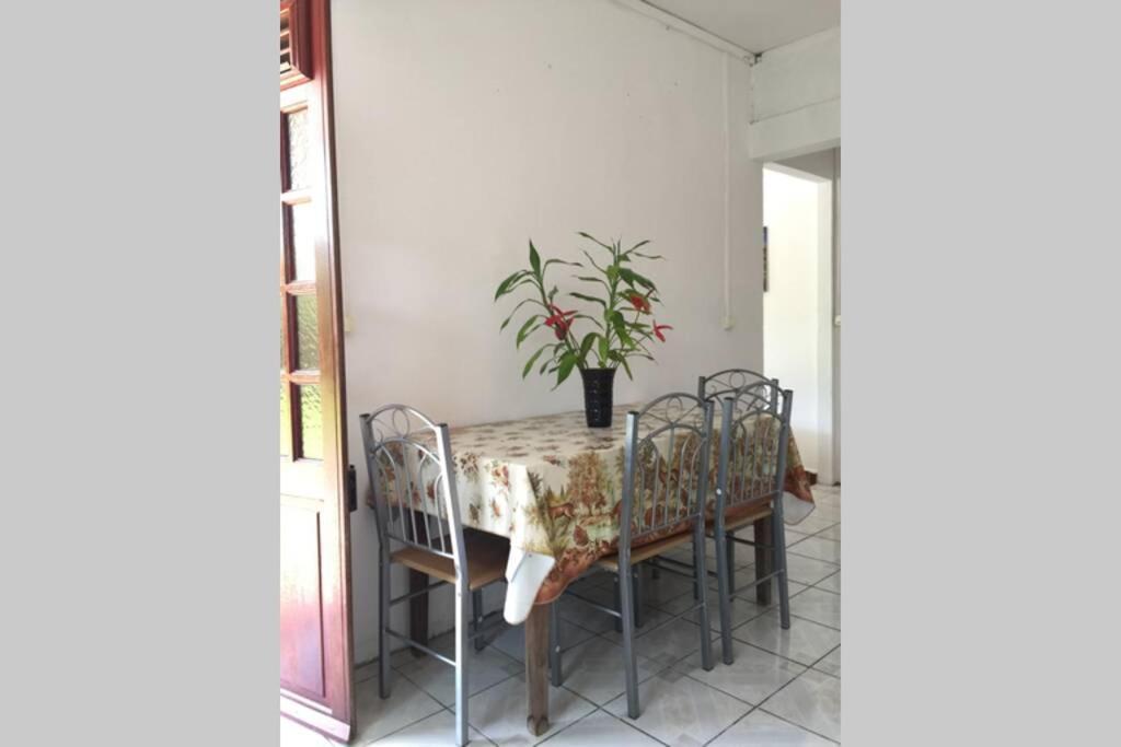 Logement En Pleine Verdure Tropicale -10 Min Plage Le Morne-Rouge Exterior photo